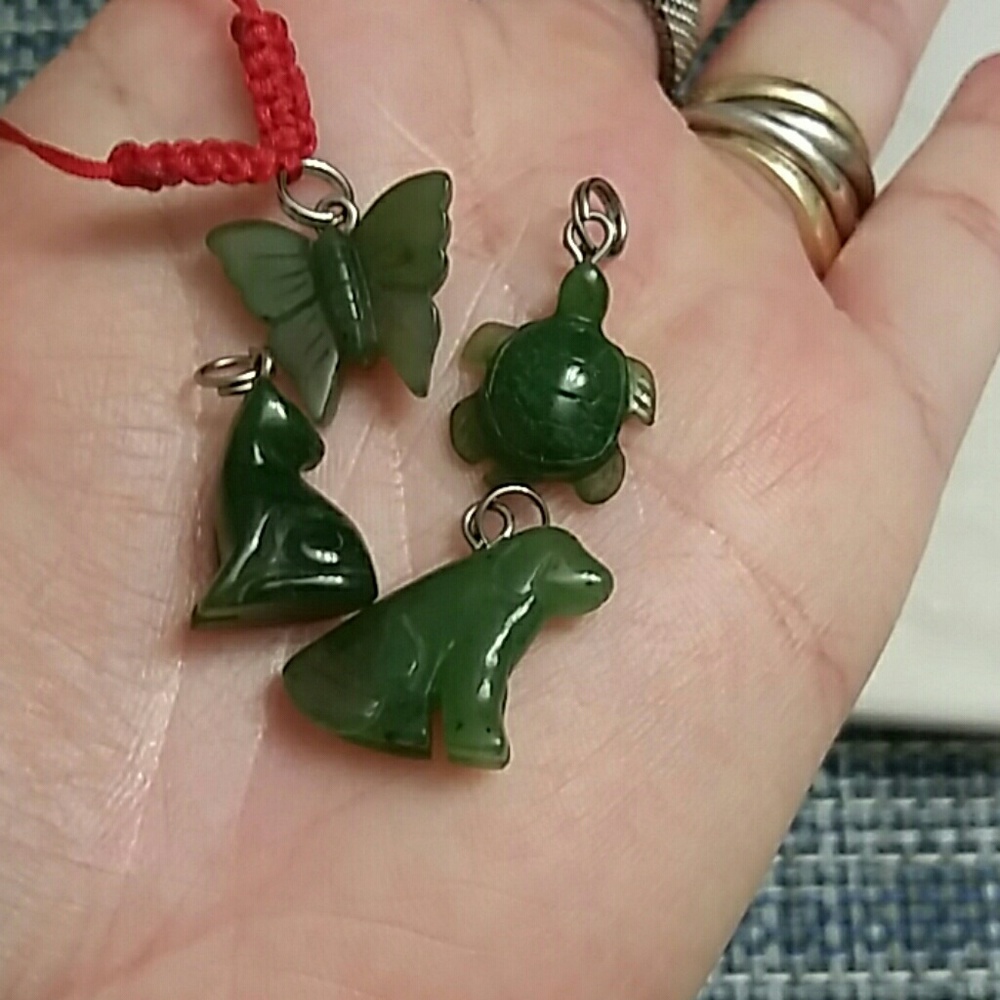 Natural Canadian Nephrite Jade Red Cord Bracelet - Picture 6 of 8